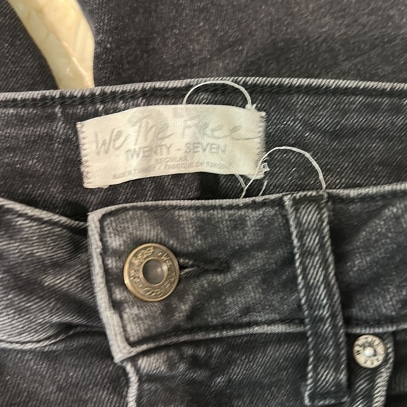 Free People size 27 raw hem ankle crop jeans - Picture 11 of 12
